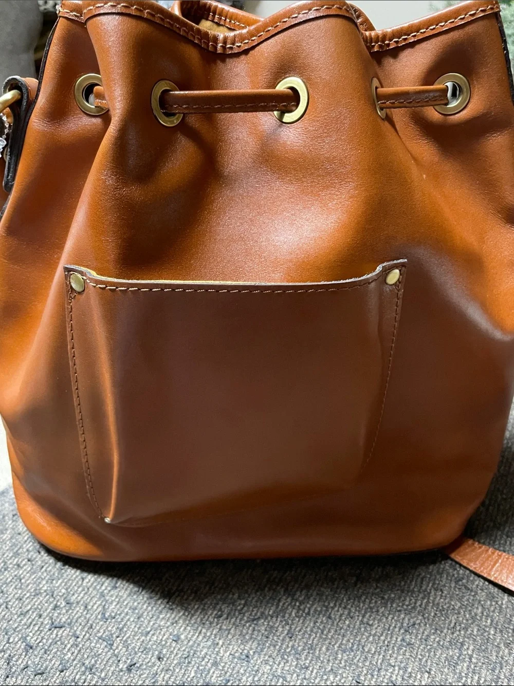 Patricia Nash Sabina Drawstring Bucket Bag w/ perforated Front Pocket NWOT
